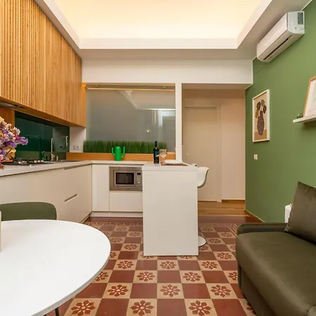 Aparo House *