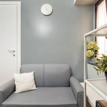 Apartment Aparo House *
