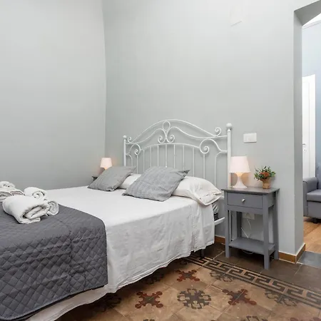 Apartment Aparo House *